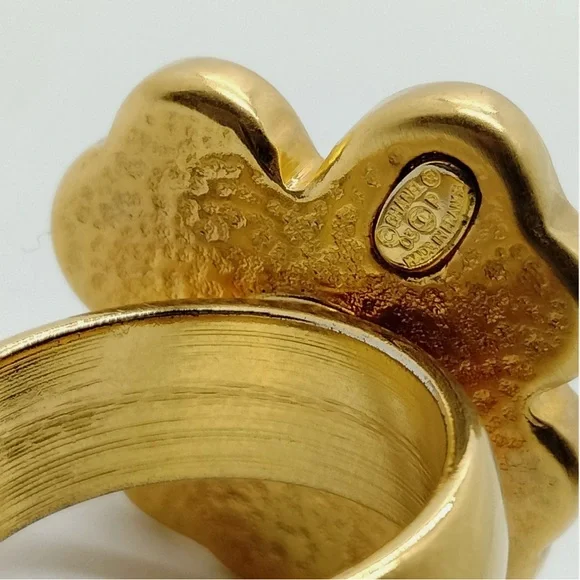CHANEL Gold and Peach Clover Ring - Picture 6 of 8